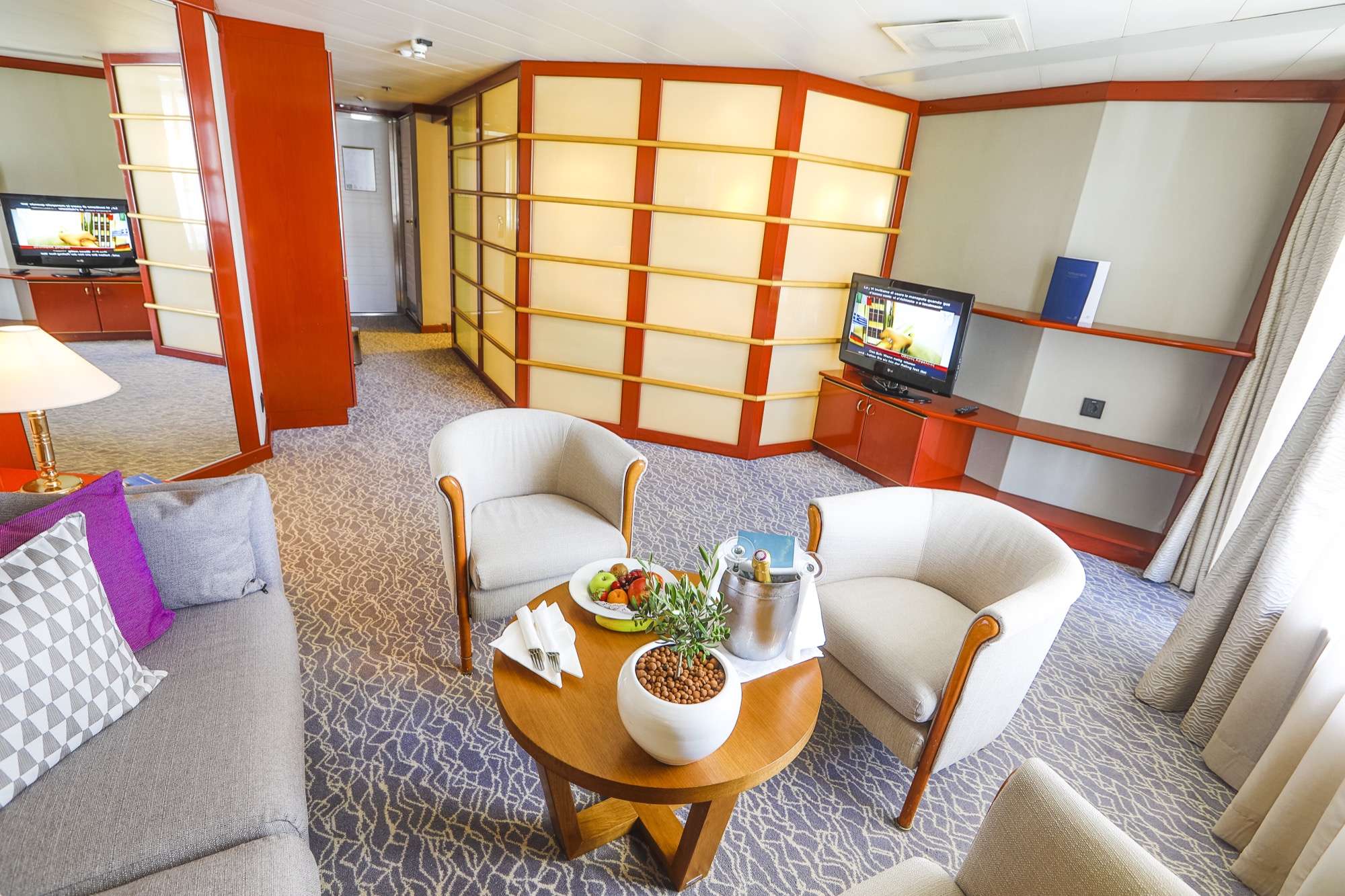 Celestyal Crystal Accommodation Grand Suite 5.jpg